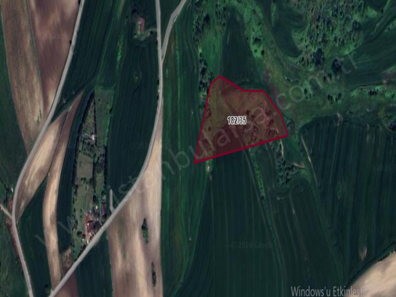 Arnavutköy Yassıörende Satılık Arsa , 488 M2 Hisseli İmarlı 