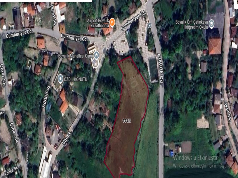  Arnavutköy Boyalıkta Satılık Arsa  , 786 M2 Merkezde Yolu Var İmarlı 