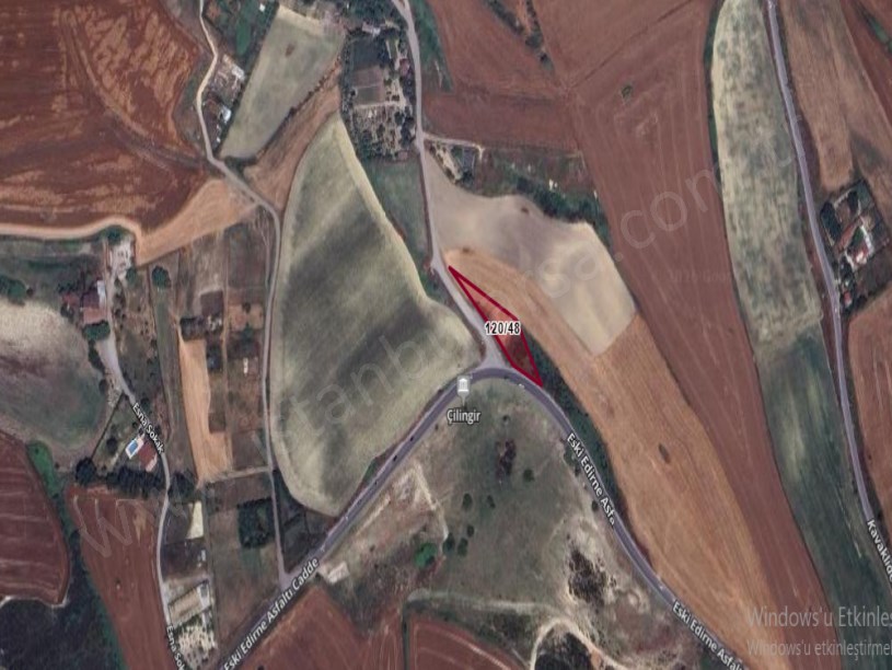 Arnavutköy Çilingirde Satılık Arsa , 467 m2 Cadde Cephe Hisseli Yolu Var 