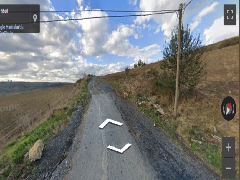 Arnavutköy Çilingirde Satılık Arsa , 467 m2 Cadde Cephe Hisseli Yolu Var 