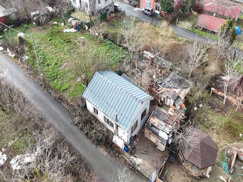 Arnavutköy Baklalıda Satılık Müstakil Ev , Merkezde Yapı Kayıt Belgeli Arsası 352 m2 