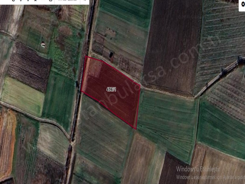 Silivri Değirmenköyde Satılık Arsa , 235 M2 Hisseli Yolu Var 