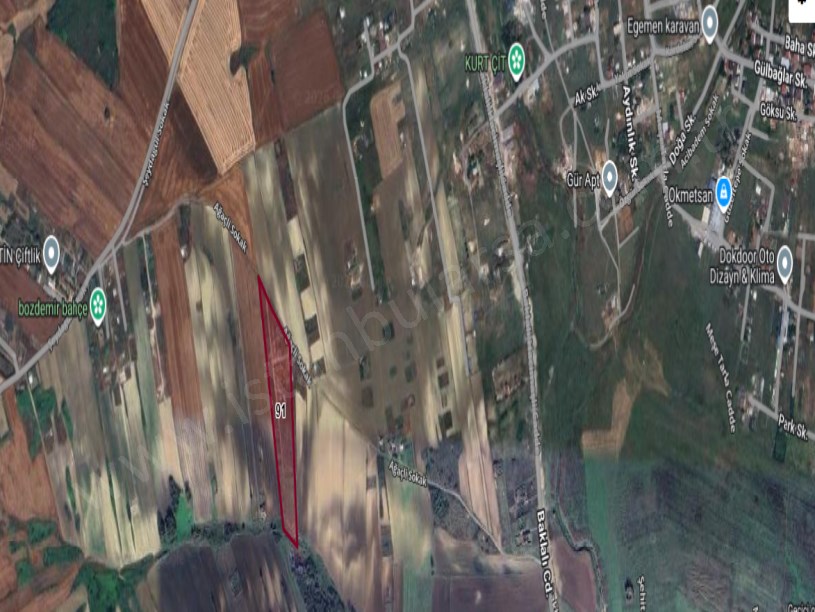 Arnavutköy Haraççıda Satılık Arsa , 467 M2 Çaplı Çevrili Yola Cephe