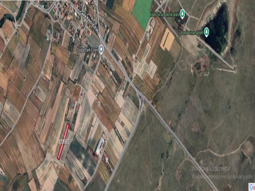 Tekirdağ Saray Çaylada Satılık Arsa , 843 m2 Yolu Var Evlerin Yakını 