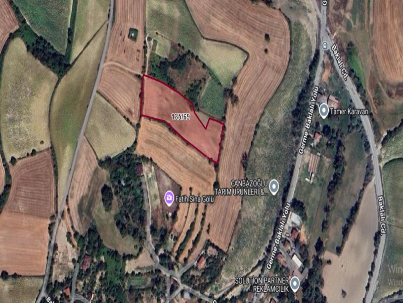 Arnavutköy Baklalıda Satılık Tarla , 10,256 M2 Müstakil Yolu Var