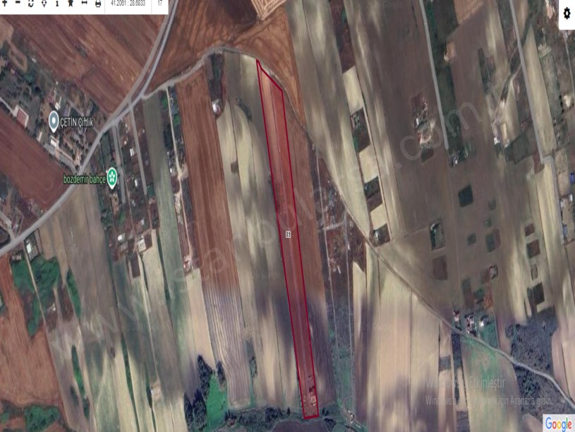 Arnavutköy Haraççıda Satılık Arsa , 500 m2 Yolu Var Hisseli 