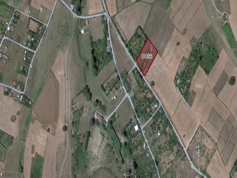 Arnavutköy Tayakadın Satılık Arsa , 868 M2 Merkezde Cadde Cephe Hisseli 