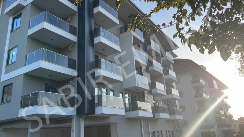 Mahmutlar Mah. Alanya Satılık Daire |  1+1 Oda | 50M2 56.000€  Krediye Uygun  | 1. Kat | Klima | 1 Banyo | 1 Yatak Odası Resim-1