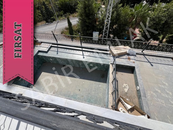 Demirtaş Mah. Alanya Kiralık Daire |  1+1 Oda | 50M2 Aylık 15.000Tl  Krediye Uygun  Eşyalı  | 1. Kat | Klima | 1 Banyo | 1 Yatak Odası Resim-4