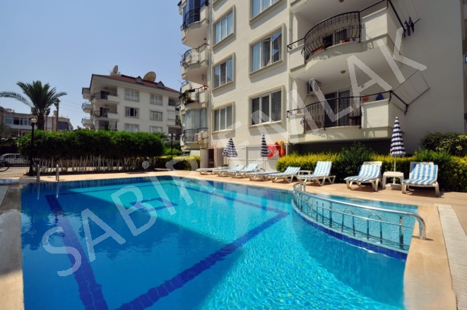 Güller Pınarı Mah. Alanya Satılık Daire |  4+1 Oda | 220M2 10.000.000Tl | 5. Kat | Klima | 3 Banyo | 4 Yatak Odası Resim-1