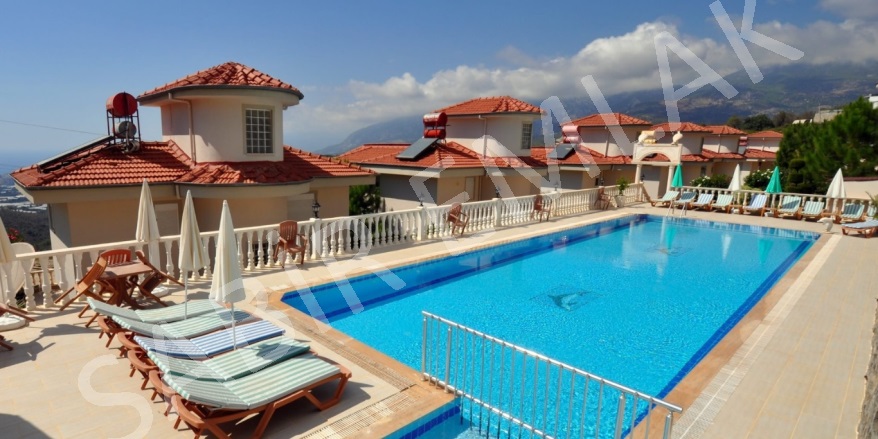Kargıcak Mah. Alanya Acil Satılık Villa |  3+1 Oda | 240M2 225.000€  Krediye Uygun  Eşyalı  | Villa | Klima | 3 Banyo | 3 Yatak Odası Resim-2