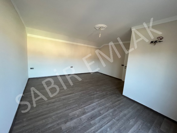 Kestel Mah. Alanya Kiralık Daire |  3+1 Oda | 170M2 Aylık 30.000Tl | 3. Kat | Klima | 2 Banyo | 3 Yatak Odası Resim-4