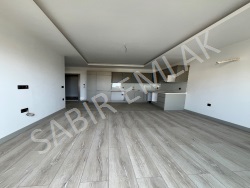 Alanya Mahmutlar Mah. Kiralık Daire 1+1 65 M2 | 6. Kat | Klima | 1 Banyo | 1 Yatak Odası