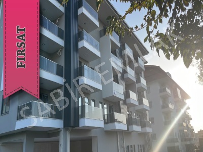 Alanya Mahmutlar Satılık Daire 1+1 Yeni Bina Acık Ve Kapalı Havuz Var Mah