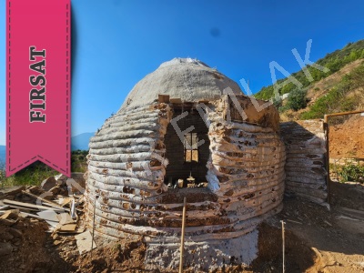 Alanya Satılık Tarla Çamlıca Köyünde Asfalt Yola Sıfır Mah