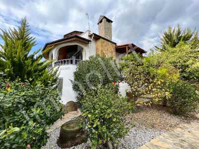 Villa Mieten In  Türkei, Antalya, Alanya, Avsallar Str. , 3+1 Zimmer, 175 m2