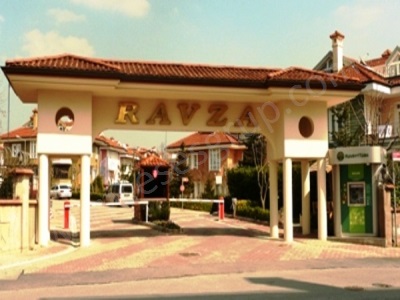 Sahibinden Göktürk Ravza Sitesinde Satılık Daire 2+1 Bahçe Kat İstanbul Eyüpsultan Merkez Mah