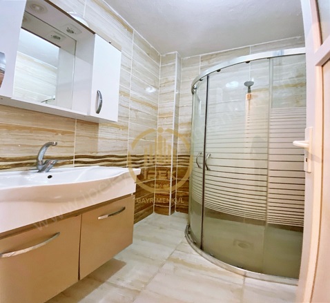 Balıkyolu Mah. Esenyurt Satılık Daire |  2+1 Oda | 115M2 2.135.000Tl  Krediye Uygun  | 3. Kat | Doğalgaz(Kombi) | 1 Banyo | 2 Yatak Odası Resim-3