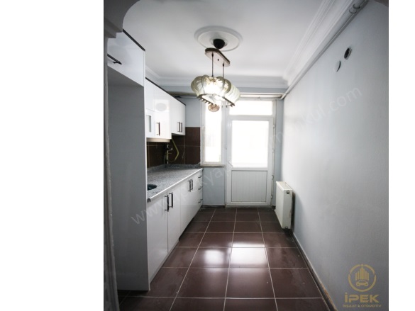 Güzelyurt Mah. Esenyurt Satılık Daire |  2+1 Oda | 120M2 800.000Tl  Krediye Uygun  | 2. Kat | Doğalgaz(Kombi) | 1 Banyo | 2 Yatak Odası Resim-5