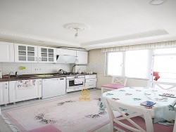 Beylikdüzü Beylikdüzüosb Mah. Satılık Daire 2+1 120 M2 | 4. Kat | Doğalgaz(Kombi) | 1 Banyo | 1 Yatak Odası