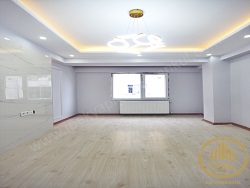 Esenyurt Ardıçlı Mah. Satılık Daire 2+1 115 M2 | 3. Kat | Doğalgaz(Kombi) | 2 Banyo | 1 Yatak Odası