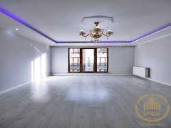 Esenyurt Güzelyurt Mah. Satılık Daire 2+1 125 M2 | 2. Kat | Doğalgaz(Kombi) | 1 Banyo | 2 Yatak Odası