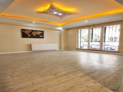 Esenyurt Güzelyurt Mah. Satılık Bina 2+1 100 M2 | Yüksek Giriş | Doğalgaz(Kombi) | 1 Banyo | 2 Yatak Odası