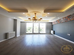 Esenyurt Güzelyurt Mah. Satılık Daire 3+1 150 M2 | 1. Kat | Doğalgaz(Kombi) | 1 Banyo | 3 Yatak Odası