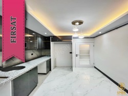 Esenyurt Güzelyurt Mah. Satılık Bina 2+1 100 M2 | Bahçe Katı | Doğalgaz(Kombi) | 1 Banyo | 1 Yatak Odası