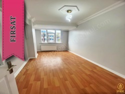 Esenyurt Güzelyurt Mah. Satılık Bina 2+1 110 M2 | 4. Kat | Doğalgaz(Kombi) | 1 Banyo | 1 Yatak Odası