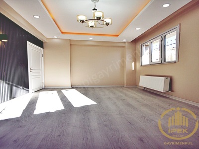 Beylikdüzü İpekten Ana Cadde Üzerinde Merkezi Lokasyonlara 5 Dk Mesafe 2+1 Girişkat ! Satılık Daire Esenyurt Yeşilkent Mah