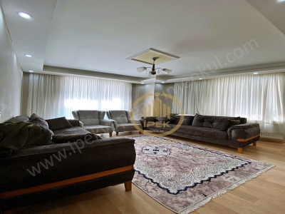 Kıraç Meydana Ve Yürüyüş Yoluna Yürüme Mesafesinde Arakat Emsalinde 3+1 Yüksekgiriş ! Satılık Daire Esenyurt Osmangazi Mah