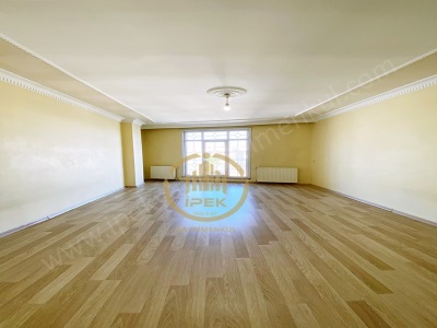 Pek İnşaattan Akbatı Avm Yürüme Ana Cadde Üzerinde Balkonlu 2+1 Geniş M2 Arakat Si ! Satılık Daire Esenyurt Örnek Mah