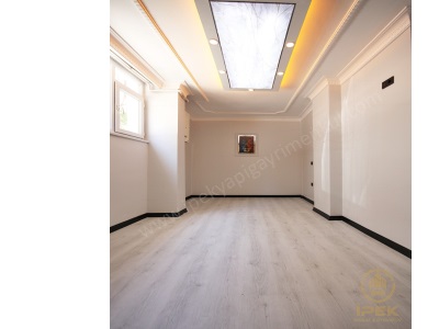 Sosyal Alan Ve Dinlenme Tesisine Yakın Acil 2+1 Güney Cephe Ev! Satılık Daire Esenyurt Güzelyurt Mah