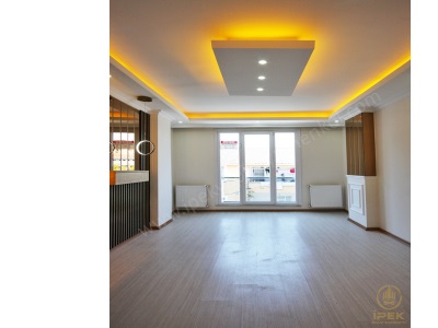 Beylikdüzü İpekten Meydana Ve Metroya Yürüme Mesafesinde Arakat! 2+1 Satılık Daire Esenyurt Güzelyurt Mah