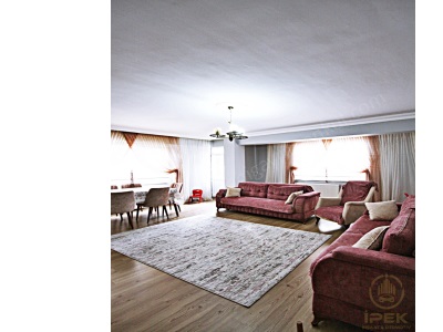 Beylikdüzü İpekten Cumhuriyet Metroya Yakın Xxxl Genişlikte Ev 2+1 Satılık Daire Esenyurt Güzelyurt Mah