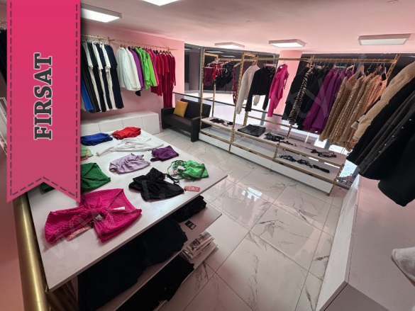 Merkez Girne (Kyrenıa) Devren Dükkan |  Stüdyo Oda | 120M2 20.000£  Krediye Uygun  | Zemin Kat | Klima | 1 Banyo Resim-1