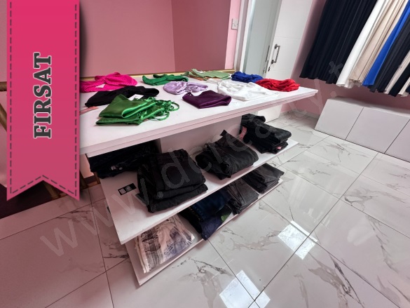 Merkez Girne (Kyrenıa) Devren Dükkan |  Stüdyo Oda | 120M2 20.000£  Krediye Uygun  | Zemin Kat | Klima | 1 Banyo Resim-2