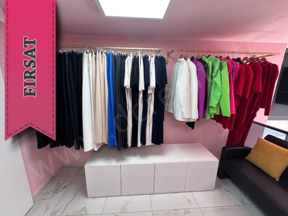 Merkez Girne (Kyrenıa) Devren Dükkan |  Stüdyo Oda | 120M2 20.000£  Krediye Uygun  | Zemin Kat | Klima | 1 Banyo Resim-3