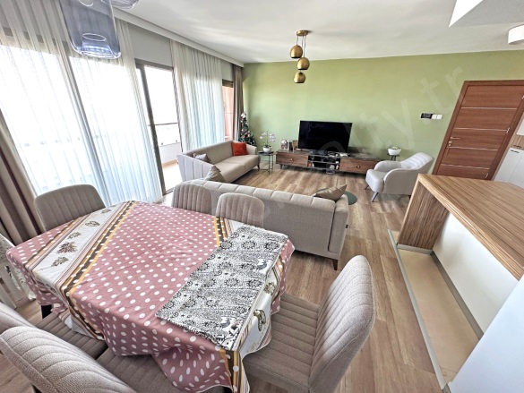 Merkez Girne (Kyrenıa) Satılık Daire |  3+1 Oda | 135M2 240.000£  Krediye Uygun  Eşyalı  | 7. Kat | Klima | 2 Banyo | 3 Yatak Odası Resim-3