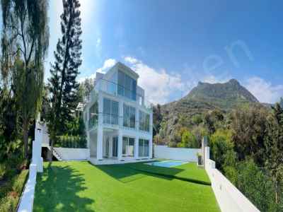 Villa Kaufen In  Zypern, Girne (Kyrenia), Zentrum, Alsancak , 6+1 Zimmer, 700 m2