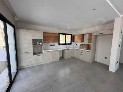 Villa For Sale in  Cyprus, Girne (Kyrenia), Downtown, Alsancak , 330 m2