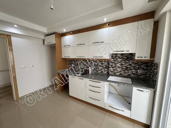 Hacıkaplanlar Mah. Pamukkale Kiralık Daire |  2+1 Oda | 95M2 Aylık 18.000Tl | 1. Kat | Doğalgaz(Kombi) | 1 Banyo Resim-3