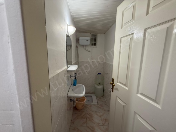 Merkez Mah-Çalıca Köyü. Çınarcık Satılık Bina |  3+1 Oda | 125M2 2.200.000Tl  Krediye Uygun  | 2. Kat | Doğalgaz(Kombi) Resim-5