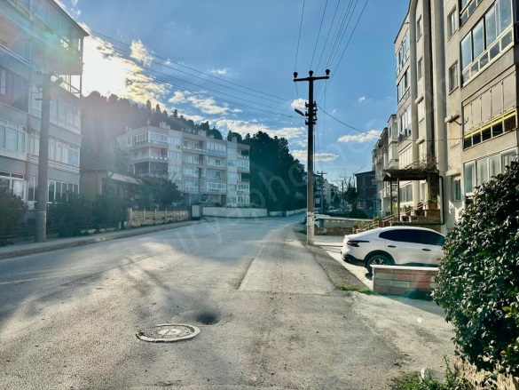 Çamlık Mah. Çınarcık Kiralık Daire |  2+1 Oda | 100M2 Aylık 16.000Tl Eşyalı  | 3. Kat | Doğalgaz(Kombi) | 1 Banyo | 1 Yatak Odası Resim-2