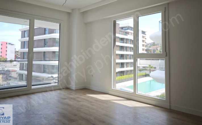 Elegantparkta Havuz Manzaralı Hayalinizdeki Kiralık Daire 1+1 Merkez Mah-Kadıköy Köyü