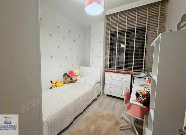 Çiftlikköy Çiftlik Mahallesinde Yüksek Tavanlı Satılık Daire 2+1