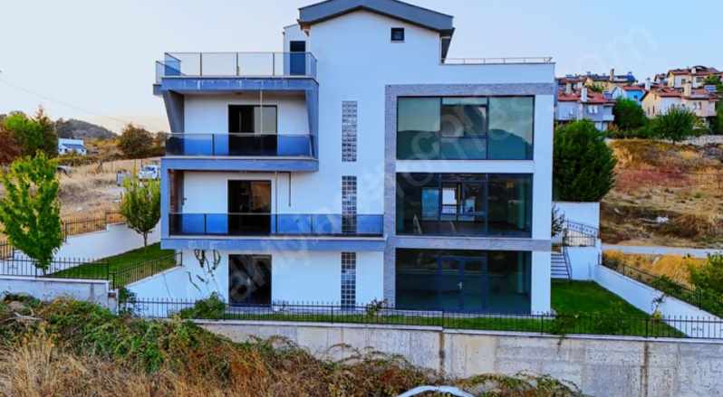 Acil Yalovanın En Prestijli Lokasyonunda Panoramik Lüks ! Satılık Villa Merkez Mah-Kadıköy Köyü