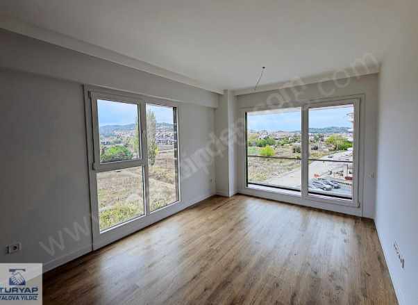 Yalova Elegantpark D Blokta Şerefiyesi En Yüksek Kiralık Daire 1+1 Merkez Mah-Kadıköy Köyü