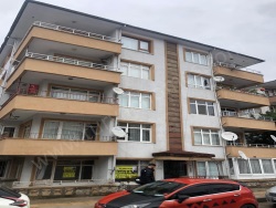 Merkez Rüstem Paşa Mah. Satılık Daire 3+1 95 M2 | Zemin Kat | Doğalgaz(Kombi) | 1 Banyo